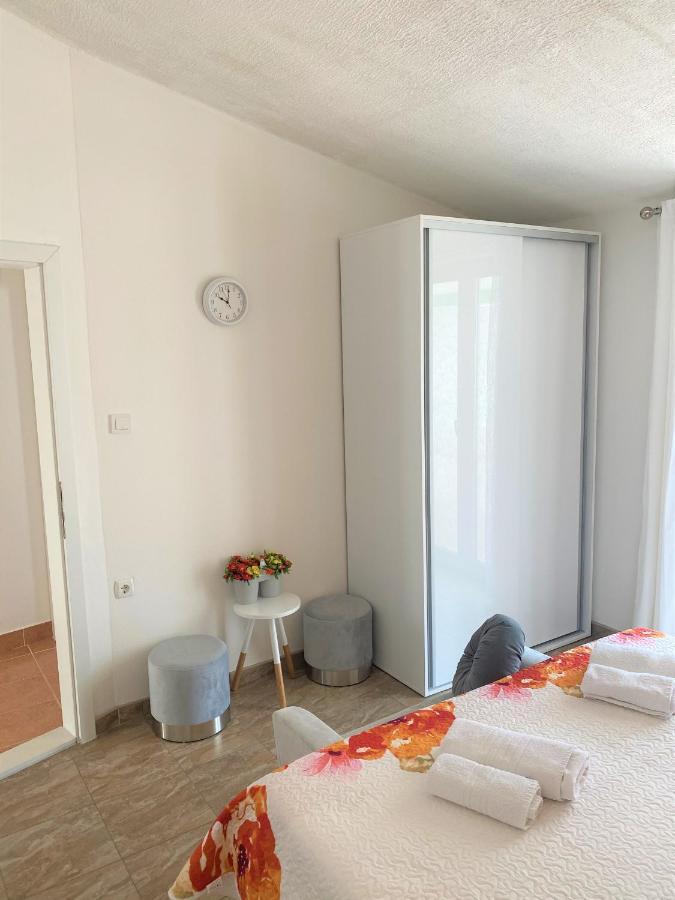 Apartment Beach Makarska Ngoại thất bức ảnh
