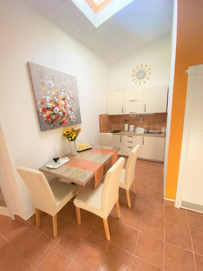 Apartment Beach Makarska Ngoại thất bức ảnh