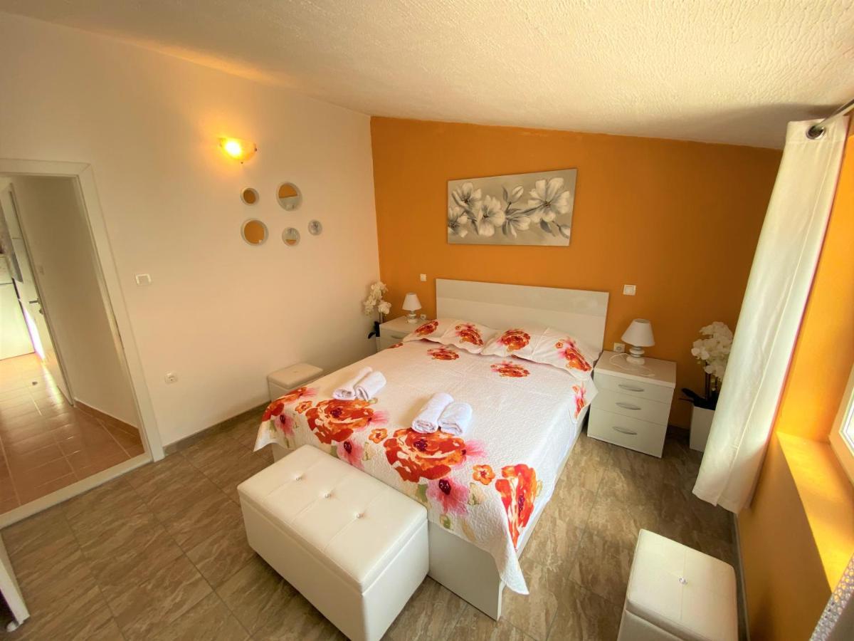 Apartment Beach Makarska Ngoại thất bức ảnh