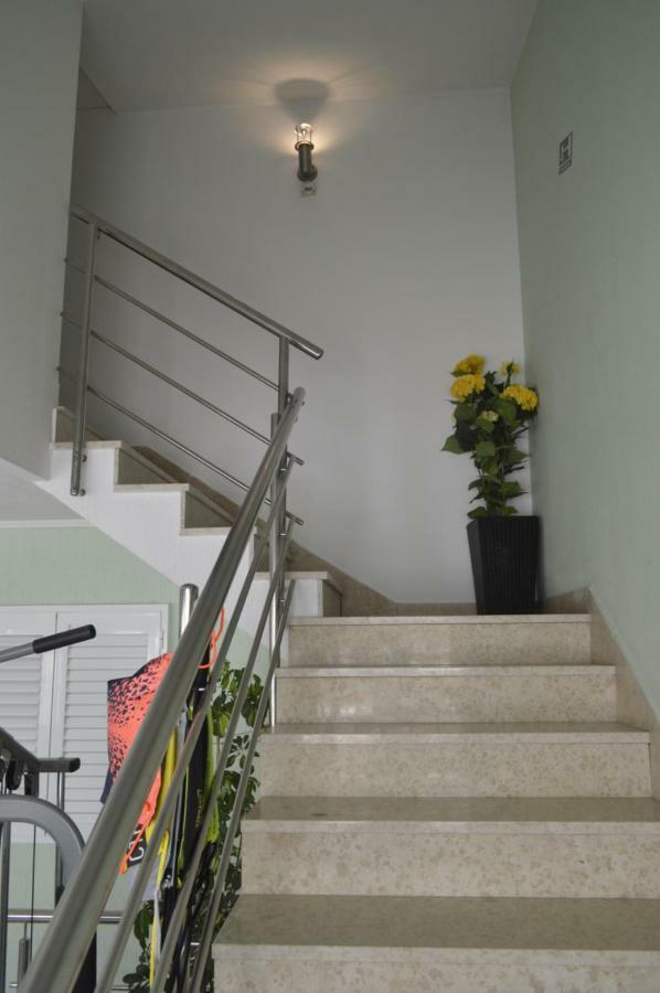 Apartment Beach Makarska Ngoại thất bức ảnh